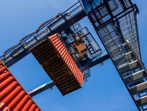 卡尔玛为OPCSA提供专业服务，提高拉斯帕尔马斯港的安全性、绩效表现和生产力