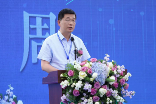 合力参加第二届中国叉车安全日暨叉车行业交流会 并举行“合力红金刚”新品发布会