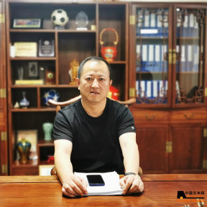 手动叉车手柄大王-“聚焦行业科技创新 助力智慧内部物流”——中叉网-2021叉车和移动机器人安全、质量万里行活动 访世嘉嘉辰机械