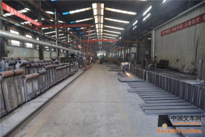 打造最受国内外客户满意的货叉品牌“中叉网-2021叉车和移动机器人安全、质量万里行”走进山东泰金斯锻造有限公司