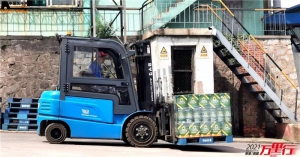 比亚迪叉车擎起安全重托 为雪花啤酒提供物料搬运解决方案