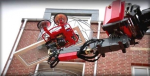 euroTECH公司开发的Litocran700 伸缩臂机器人助力特种板材在建筑工程的应用