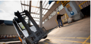 为确保安全，林德和STILL产品都必须严苛的安全测试