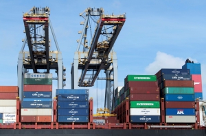 （重要文献）彼得森国际经济研究所：什么是全球化以及全球经济如何塑造美国？（1）