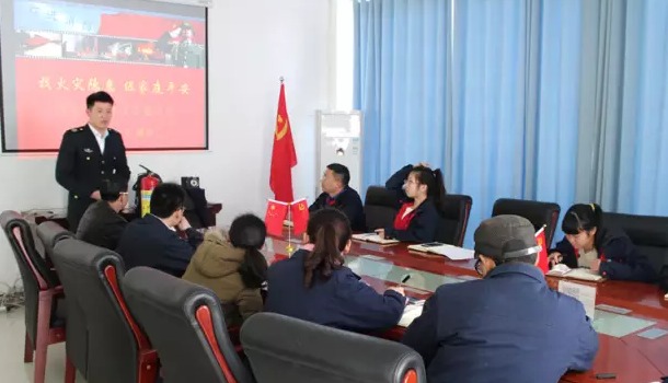 安全运行发展 宇锋开展消防培训