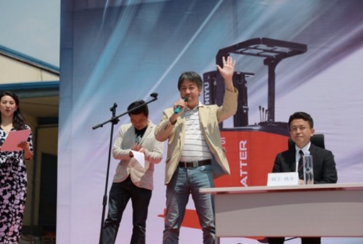 力至优协办上海菱华公司叉车技能竞赛，让安全教育充满趣味