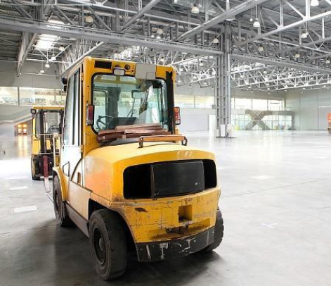通过叉车限速看企业厂区安全